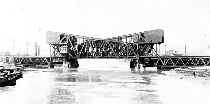 TWO SINGLE-LEAF SCHERZER ROLLING LIFT BRIDGES, MOUNTED SIDE BY SIDE