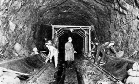 LINING THE BEN NEVIS Tunnel for the Lochaber Power Scheme