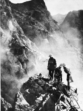 Building the Boulder Dam