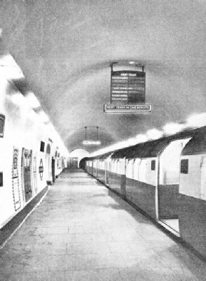 UP PLATFORM of Wood Green Station, on the Piccadilly Line