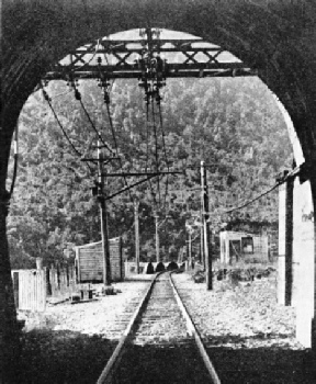 THE ARTHUR’S PASS ENTRANCE to the Otira Tunnel