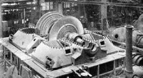 LOW-PRESSURE ROTOR and the lower half of the exhaust casing of a steam turbine