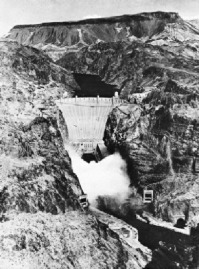Building the Boulder Dam