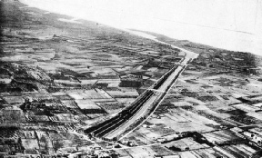 GIGNAC CUTTING carries the Marseilles-Rhone Canal from the northern entrance of the Rove Tunnel to the Etang de Berre