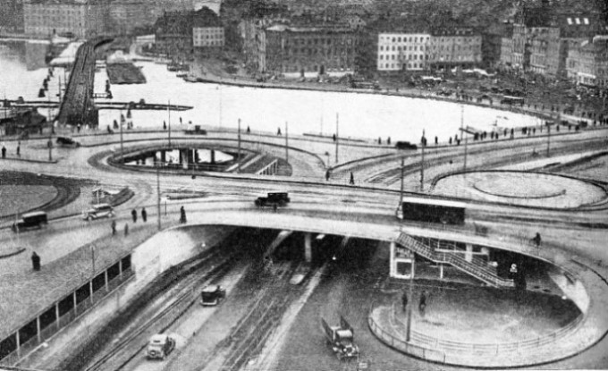 “CLOVER-LEAF”’ JUNCTION built to alleviate traffic congestion at Karl-Johans Torg, Sweden