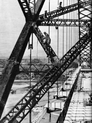 The deck of the Birchenough Bridge