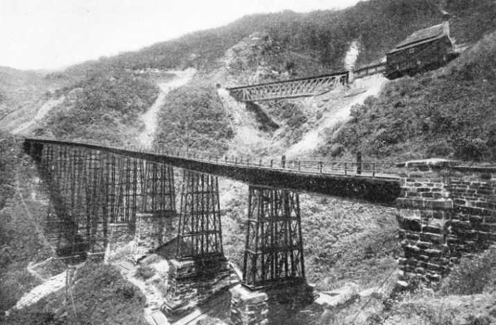 TWO OF THE VIADUCTS on the Serra do Mar inclines