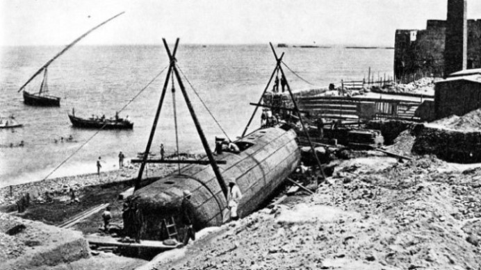 AN IRON CYLINDER was built round the obelisk, later known as Cleopatra’s Needle