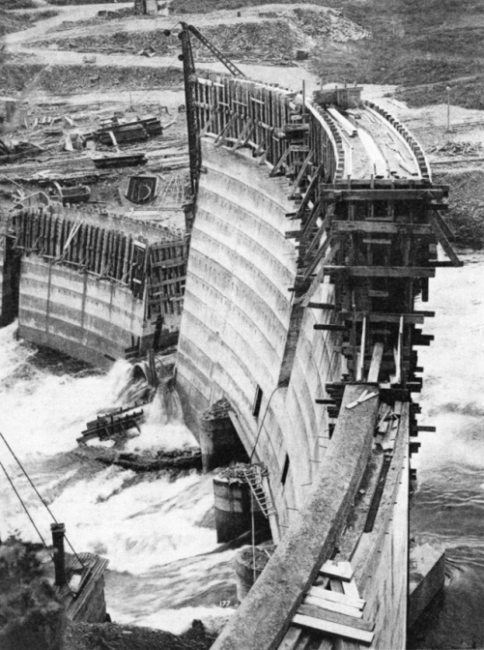 BUILDING THE EARLSTOUN DAM