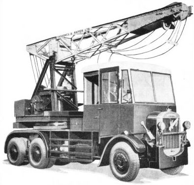 A 6-TONS LORRY CRANE