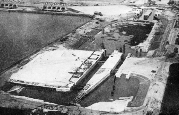BUILDING THE SLUICES AND LOCKS from the Ijselmeer to the North Sea