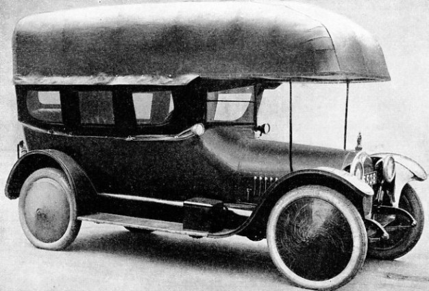 GAS-BAG CAR of a type frequently seen during the war of 1914-18