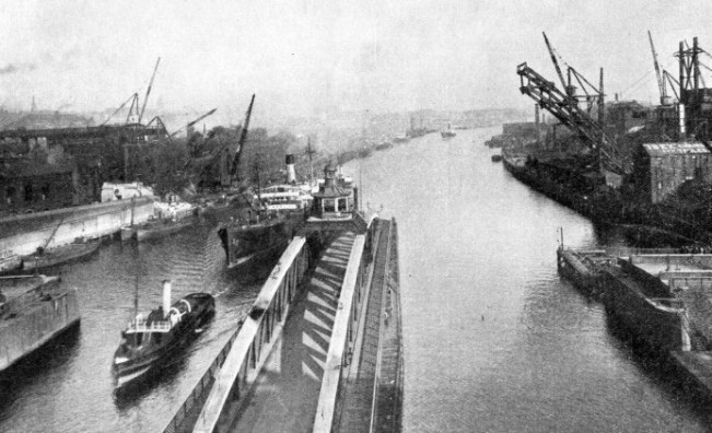 THE TYNE SWING BRIDGE OPEN to allow the passage of shipping.